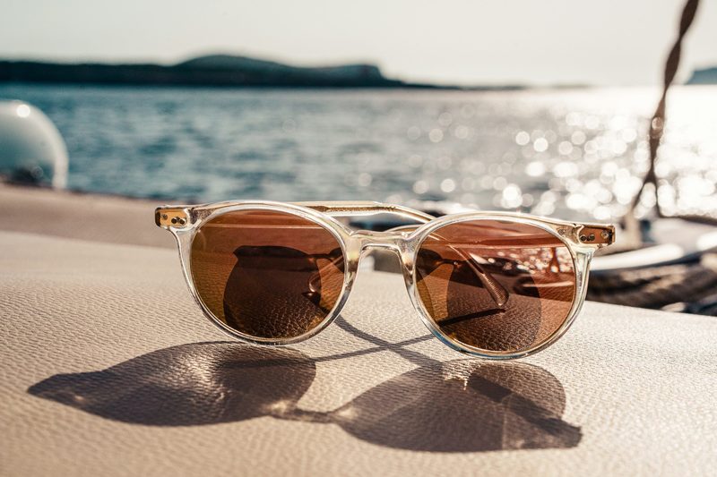 SUNGLASSES
